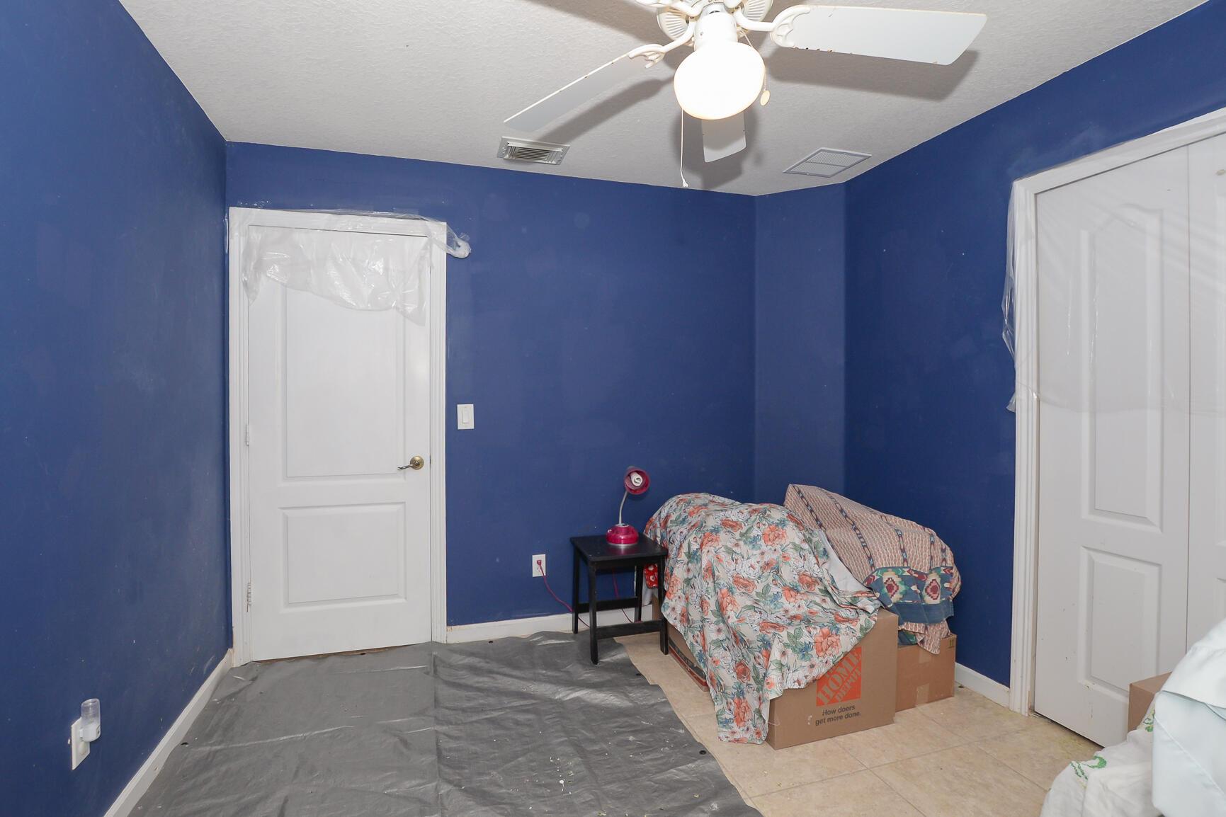 2119 SW Azure Ave Port St Lucie, FL 34953