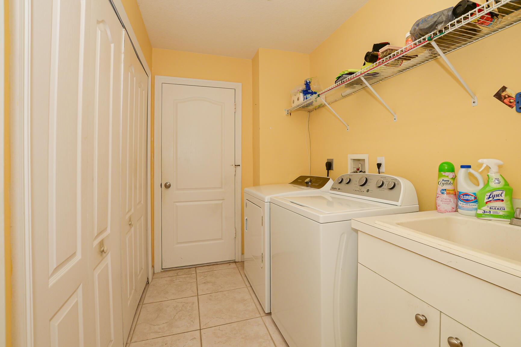 2119 SW Azure Ave Port St Lucie, FL 34953