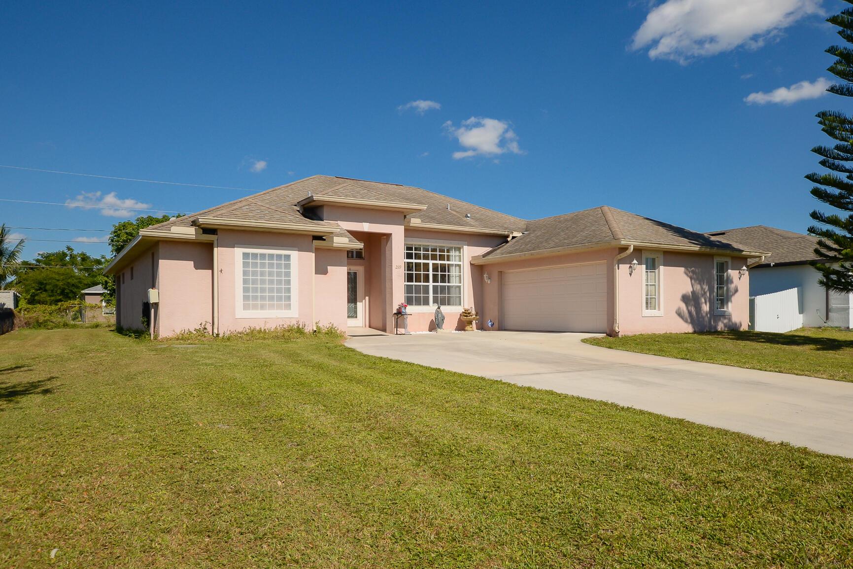2119 SW Azure Ave Port St Lucie, FL 34953