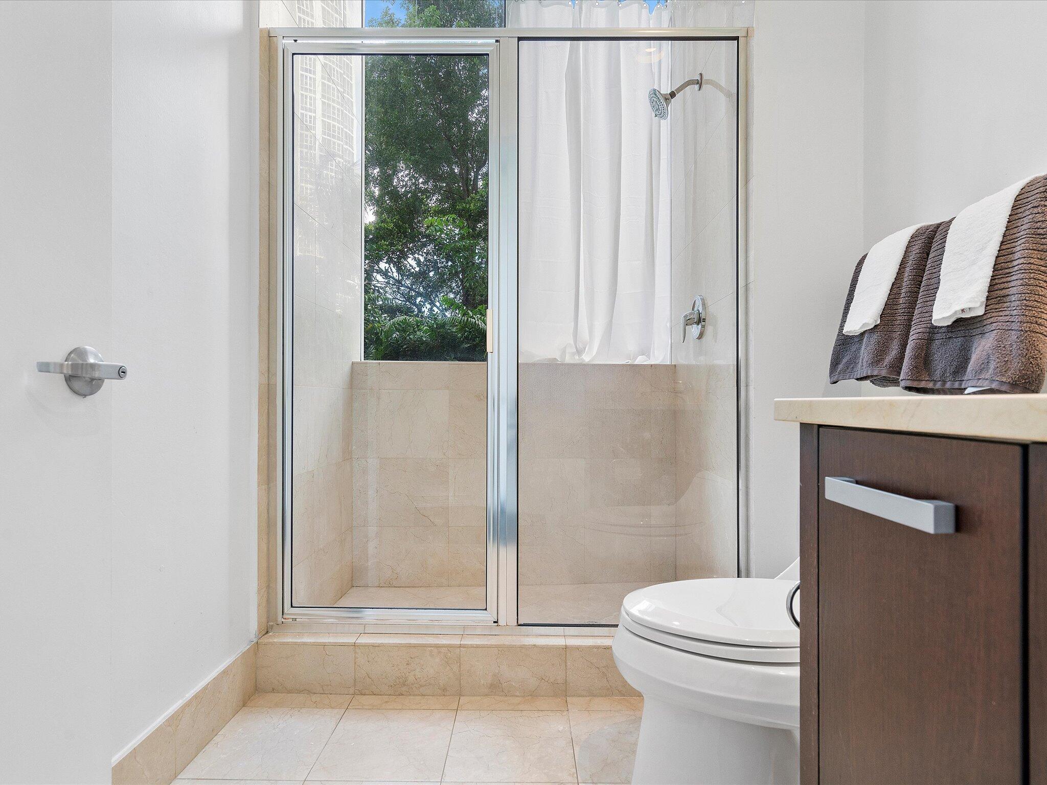 18101 Collins Ave #401 Sunny Isles Beach, FL 33160