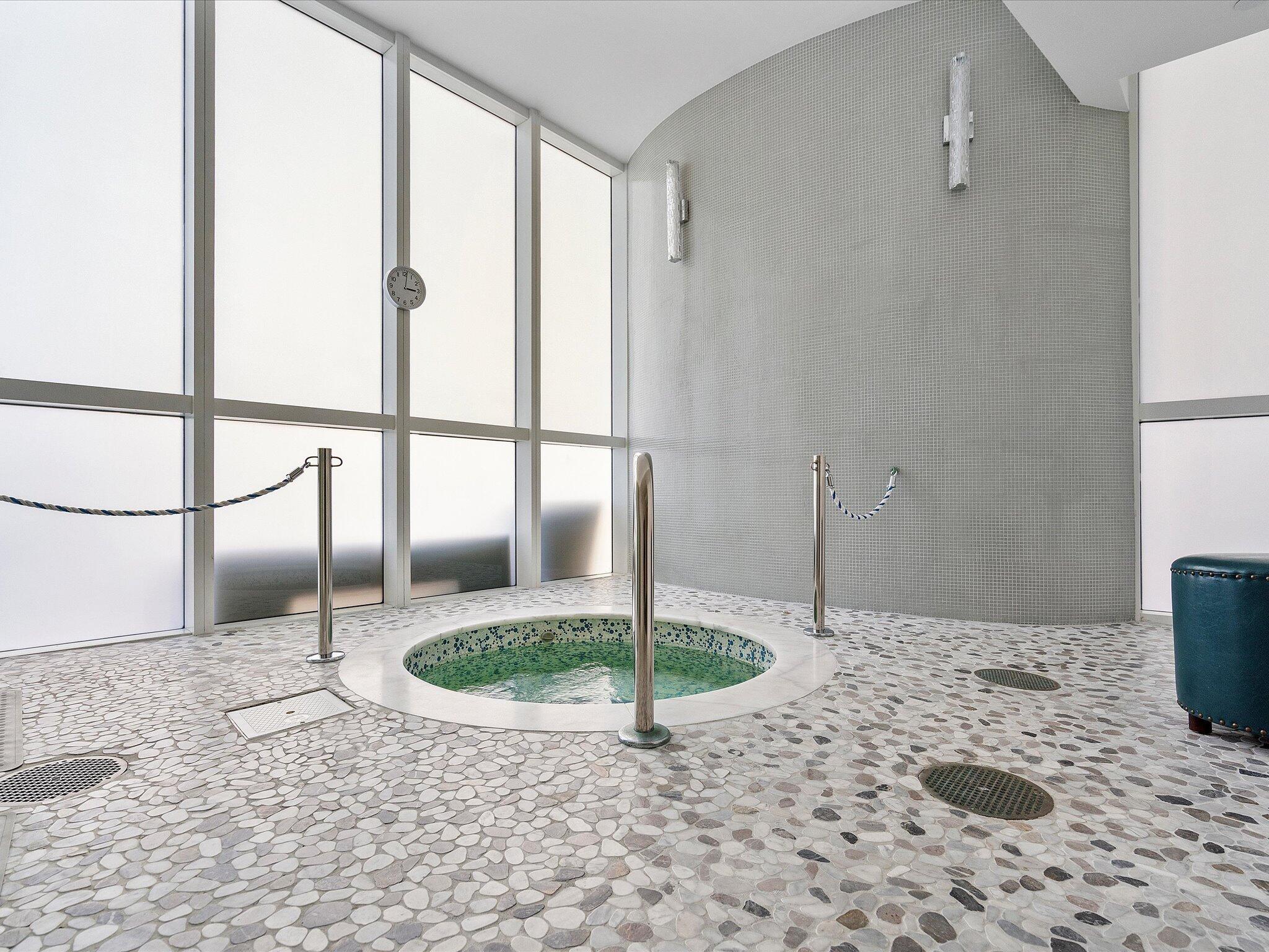 18101 Collins Ave #401 Sunny Isles Beach, FL 33160