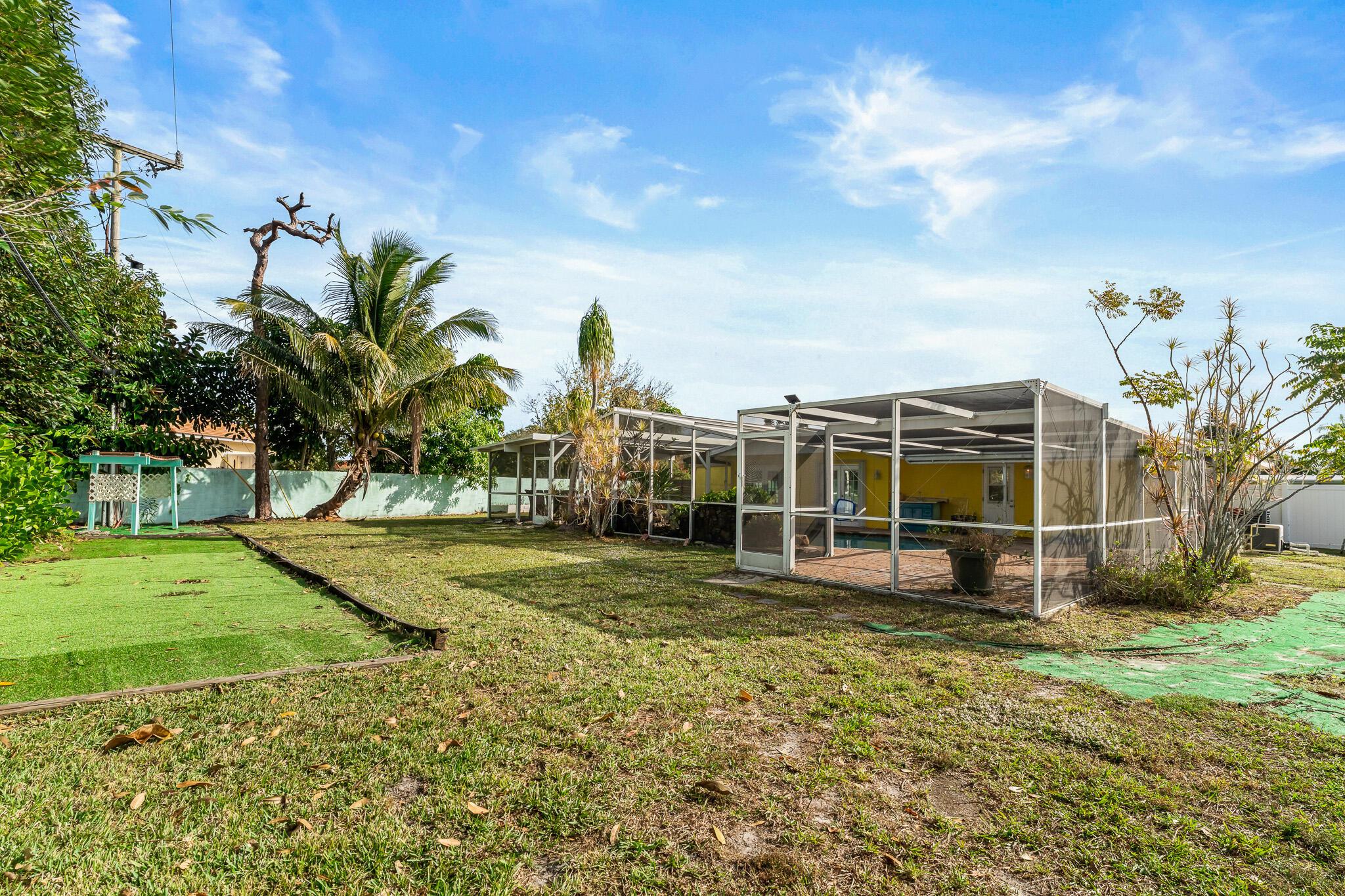 1425 SE San Sovina Ter Port St Lucie, FL 34952