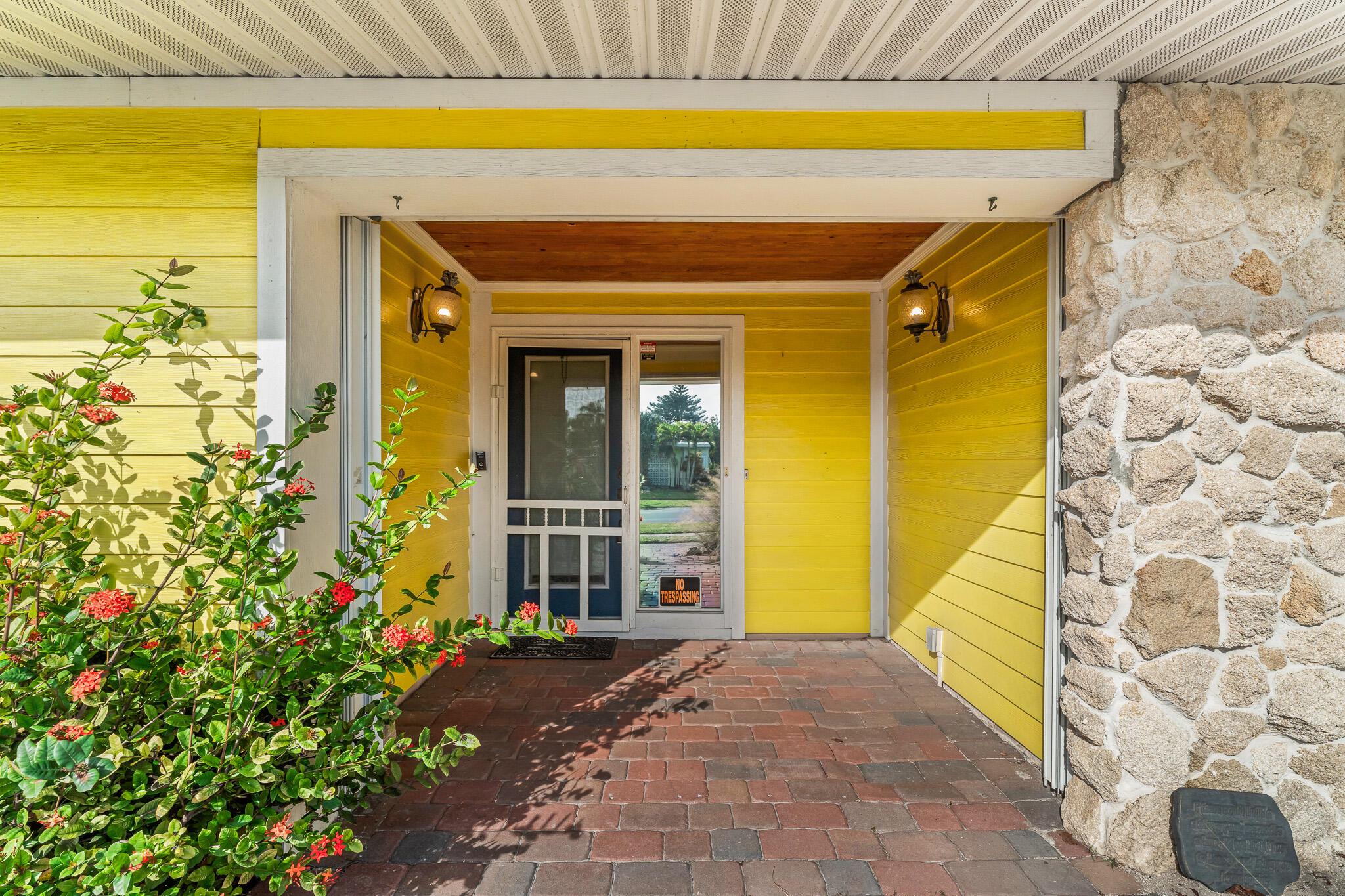 1425 SE San Sovina Ter Port St Lucie, FL 34952