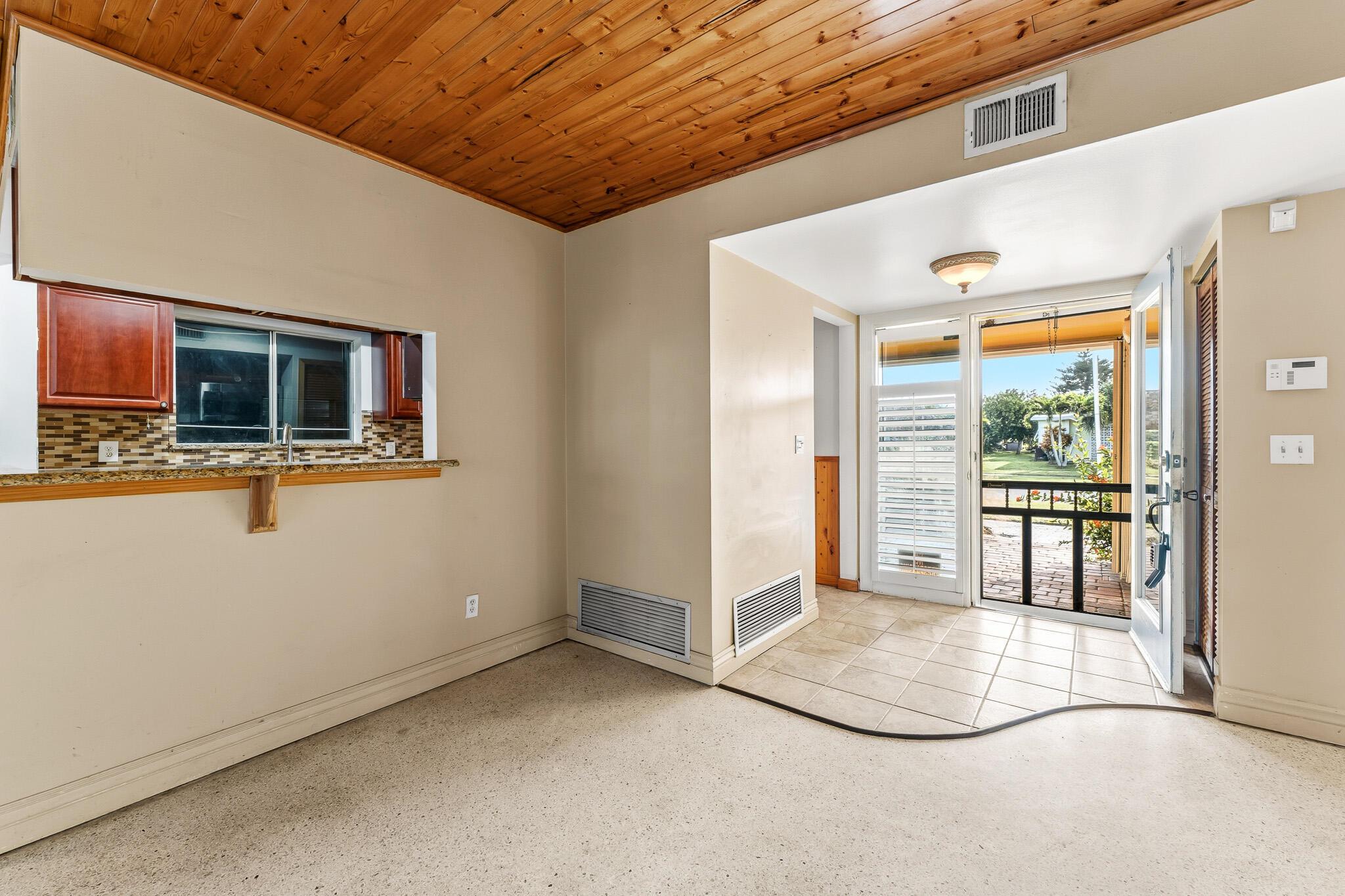 1425 SE San Sovina Ter Port St Lucie, FL 34952