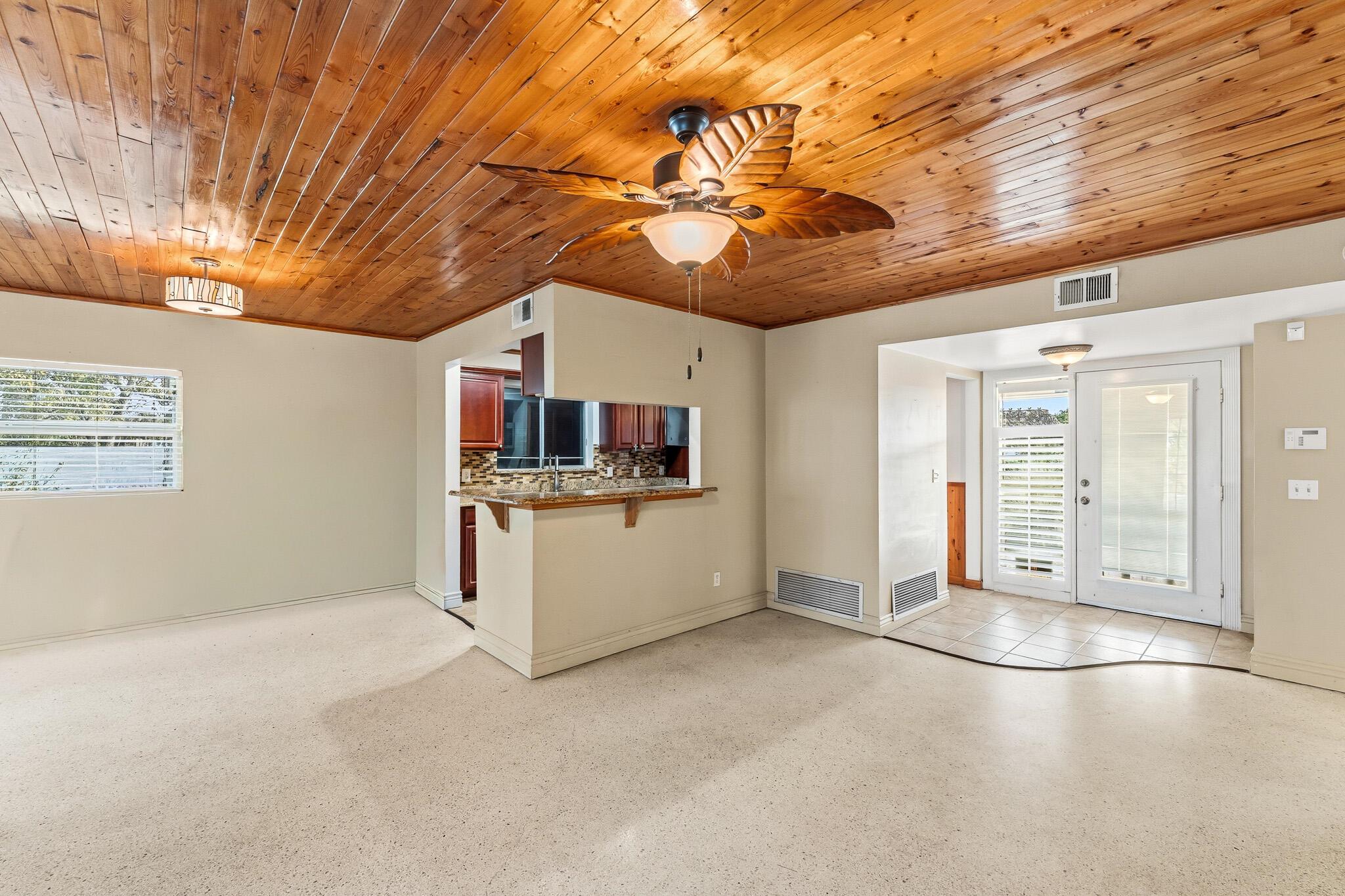 1425 SE San Sovina Ter Port St Lucie, FL 34952