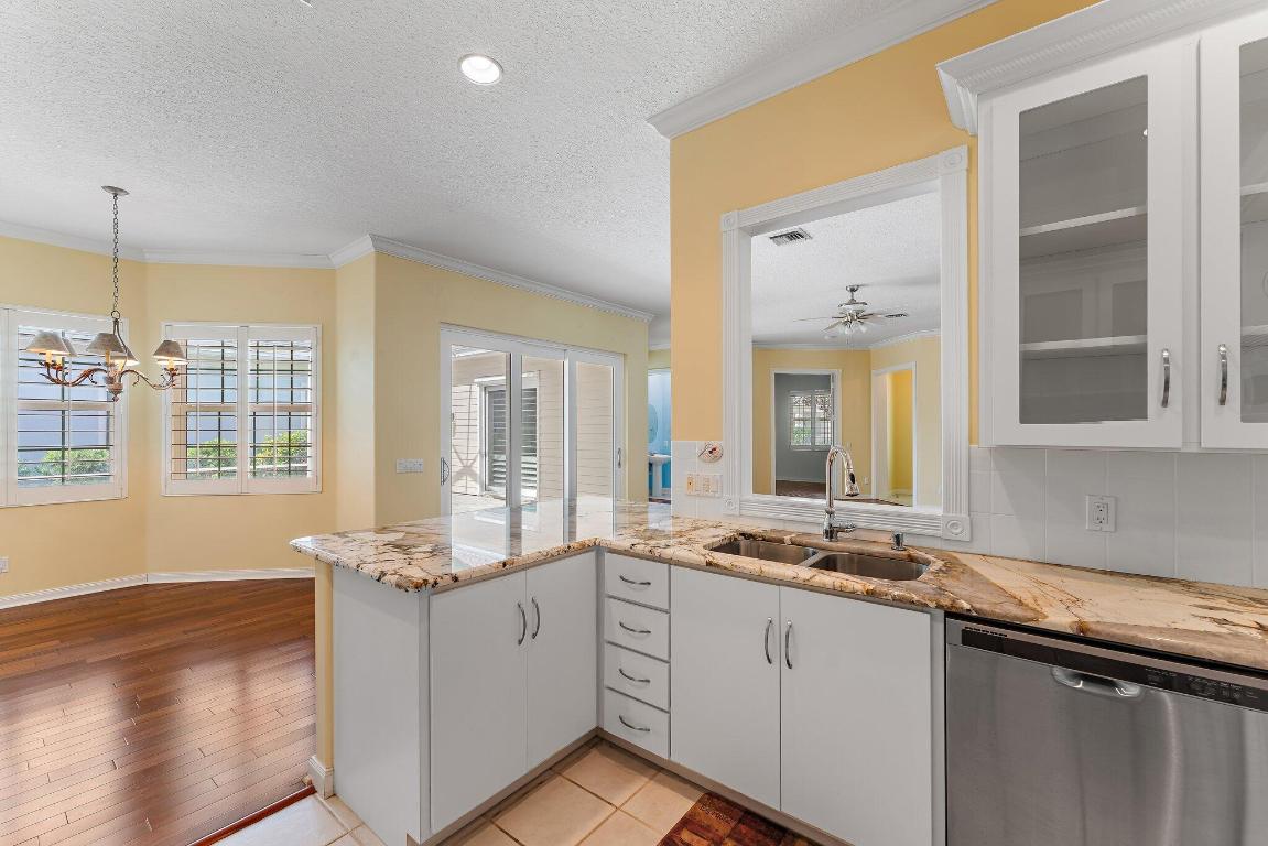 215 New Hvn Jupiter, FL 33458