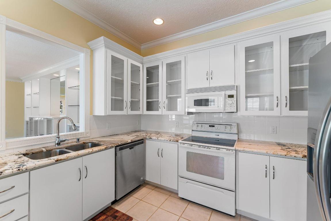 215 New Hvn Jupiter, FL 33458