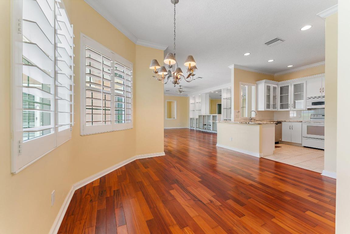 215 New Hvn Jupiter, FL 33458