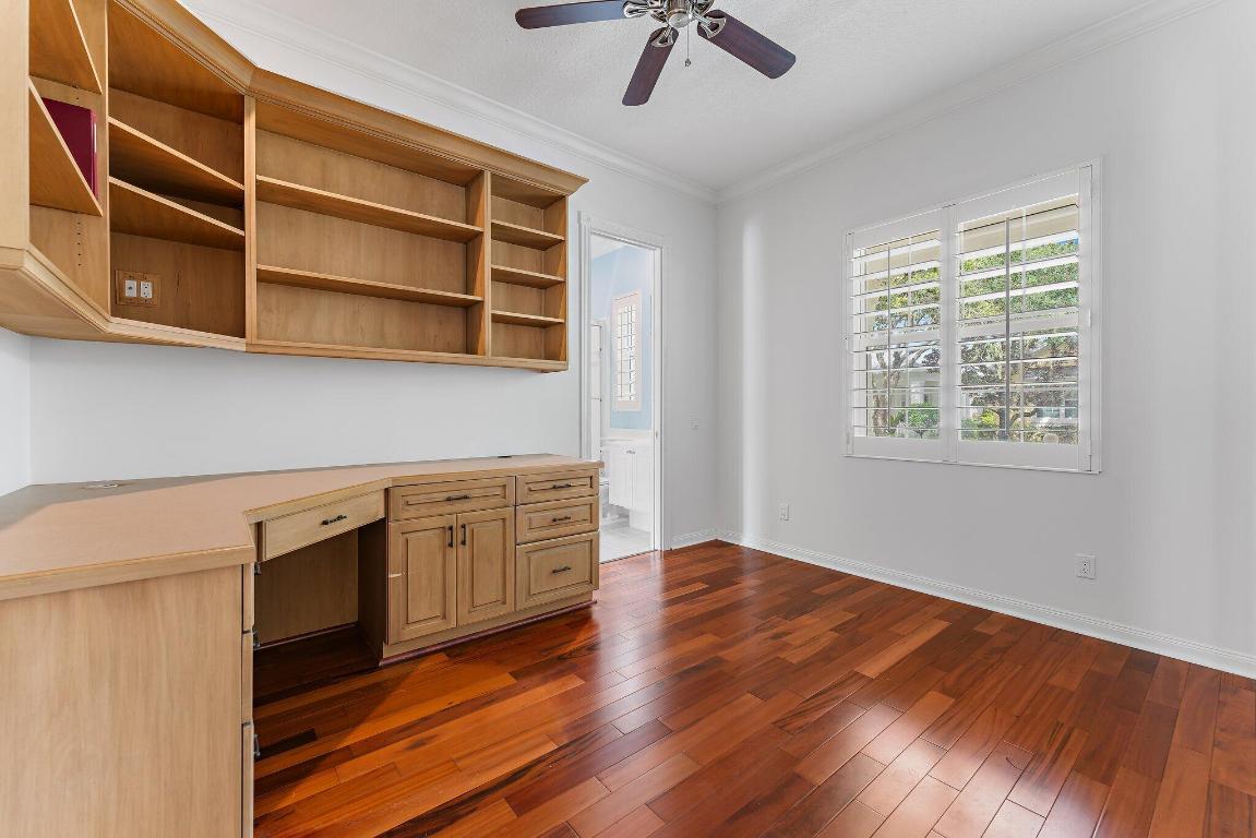 215 New Hvn Jupiter, FL 33458