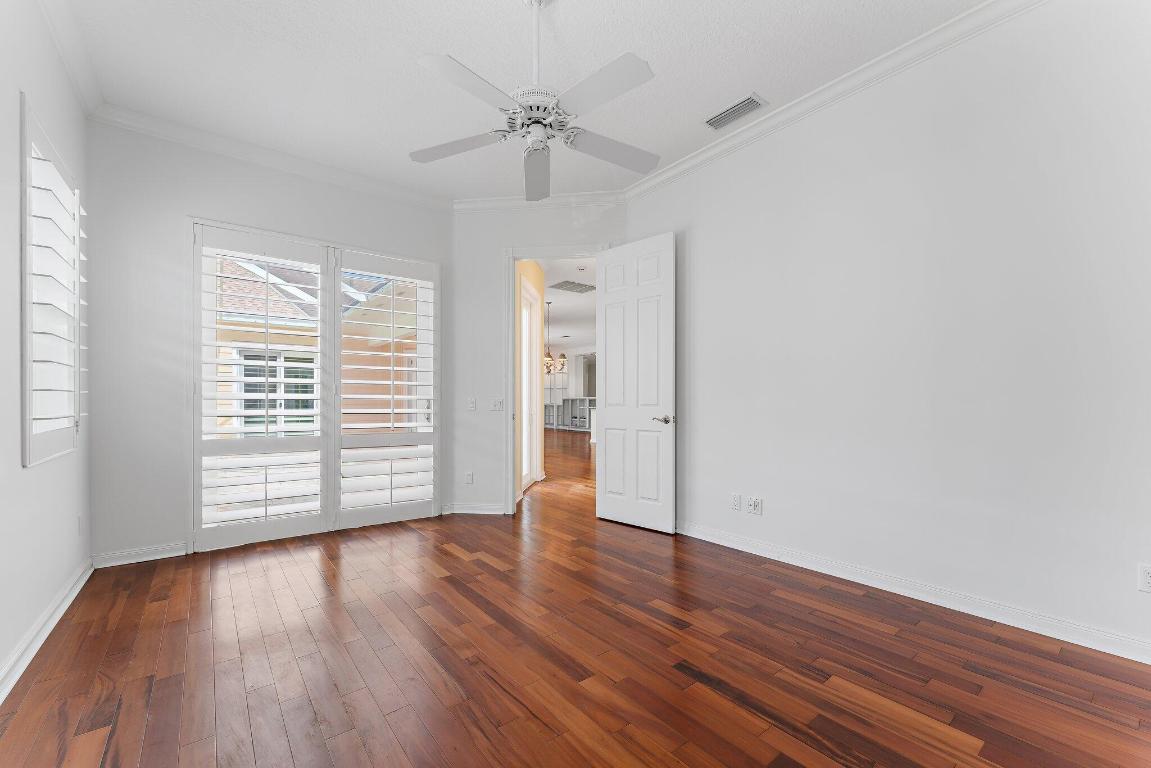 215 New Hvn Jupiter, FL 33458