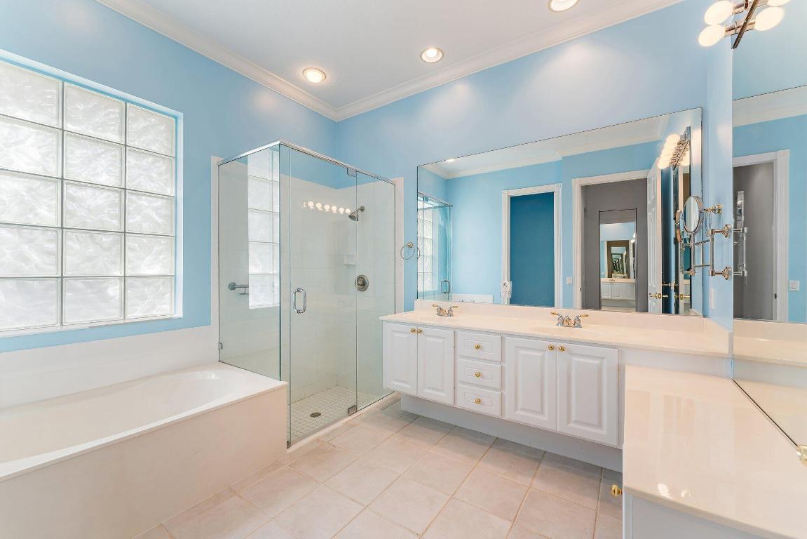 215 New Hvn Jupiter, FL 33458