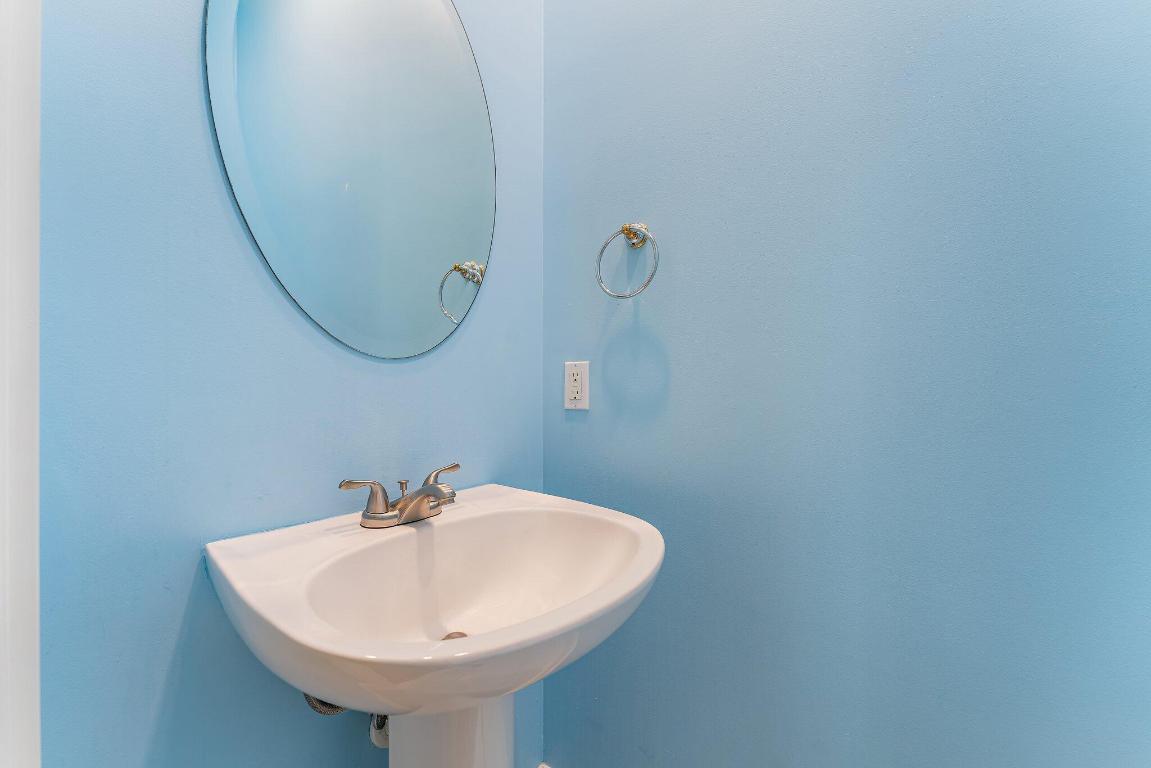 215 New Hvn Jupiter, FL 33458