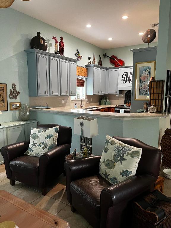 127 Arklow Jupiter, FL 33458