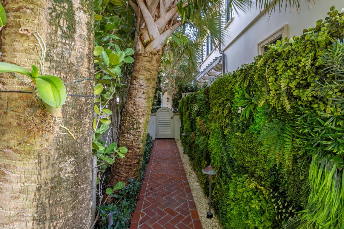 456 S Ocean Palm Beach, FL 33480