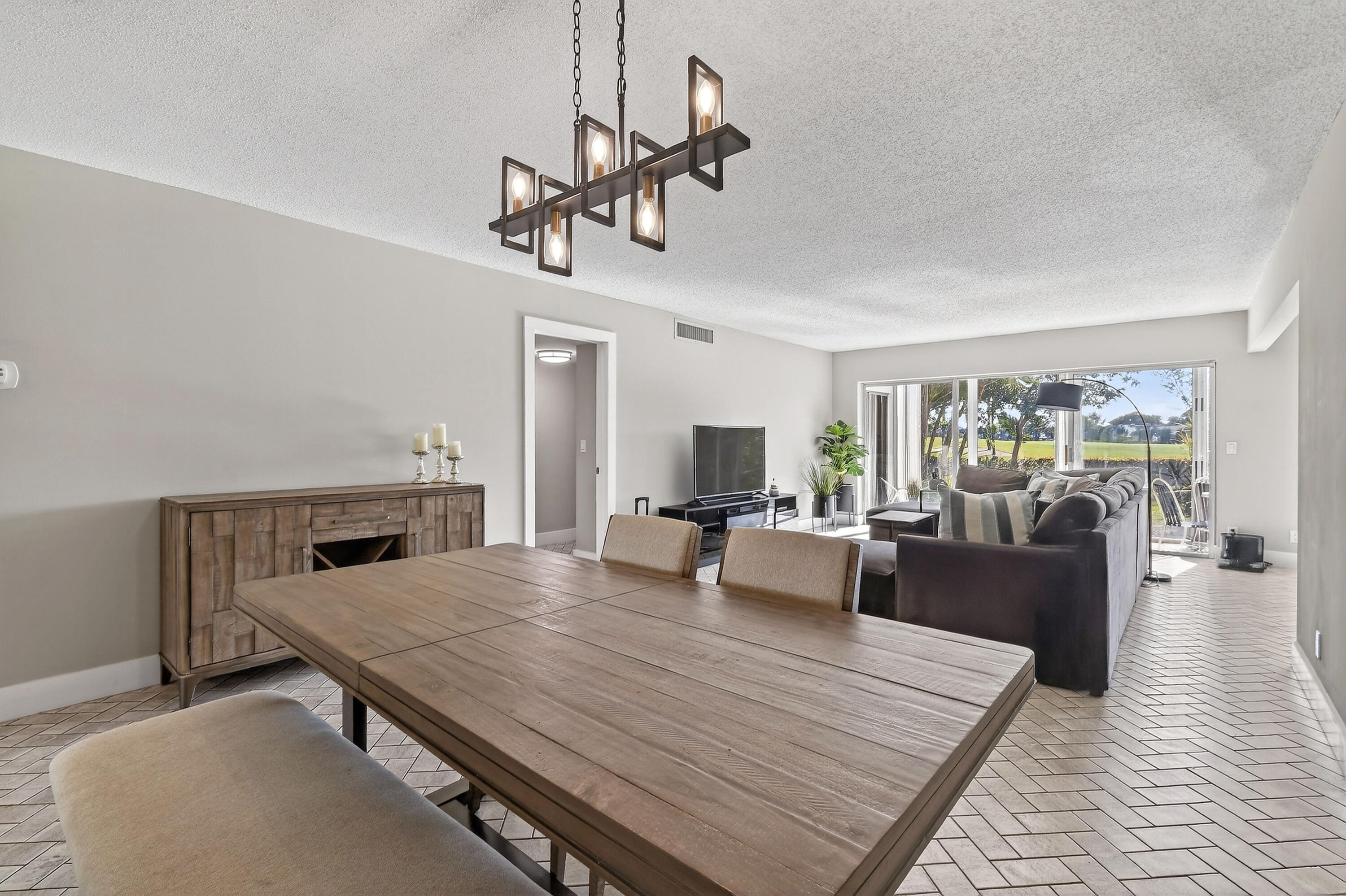 4500 Gefion #106 Lake Worth, FL 33467