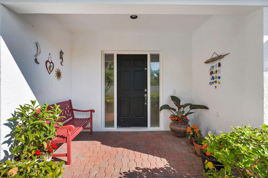 2901 Captains Jupiter, FL 33477