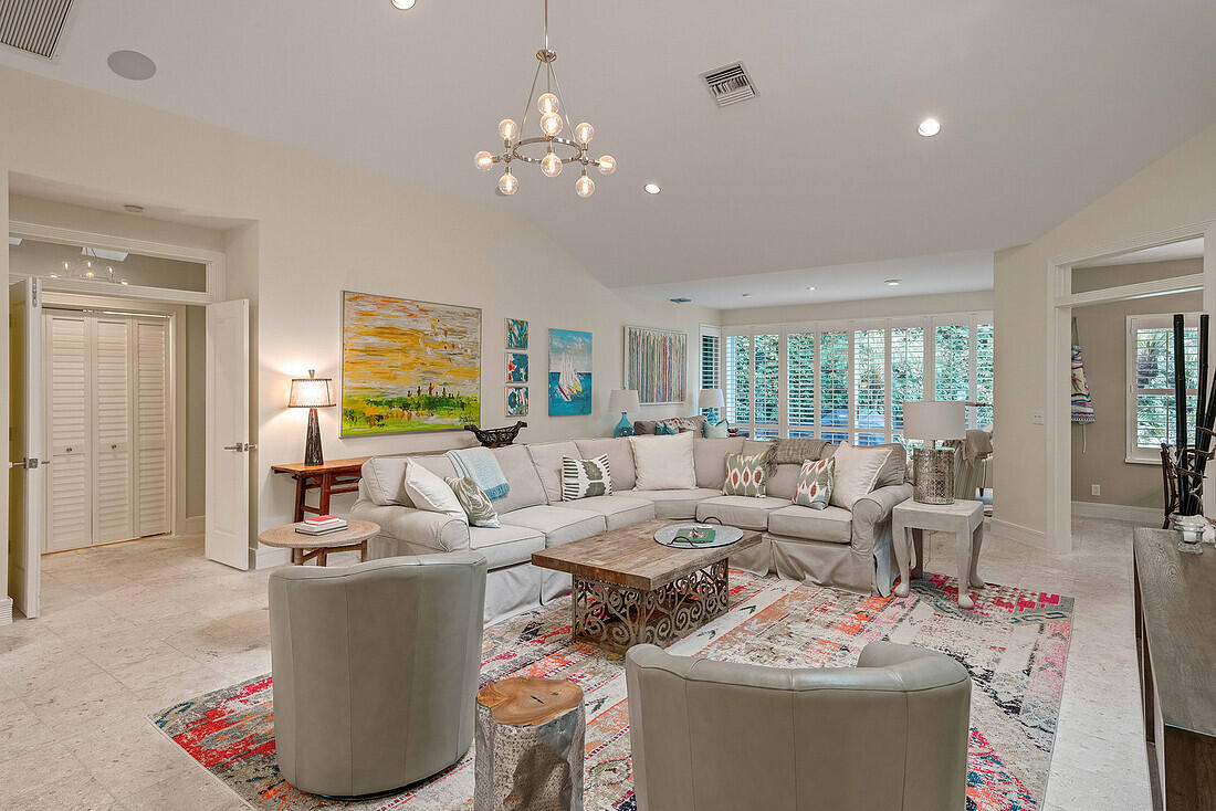 2901 Captains Jupiter, FL 33477