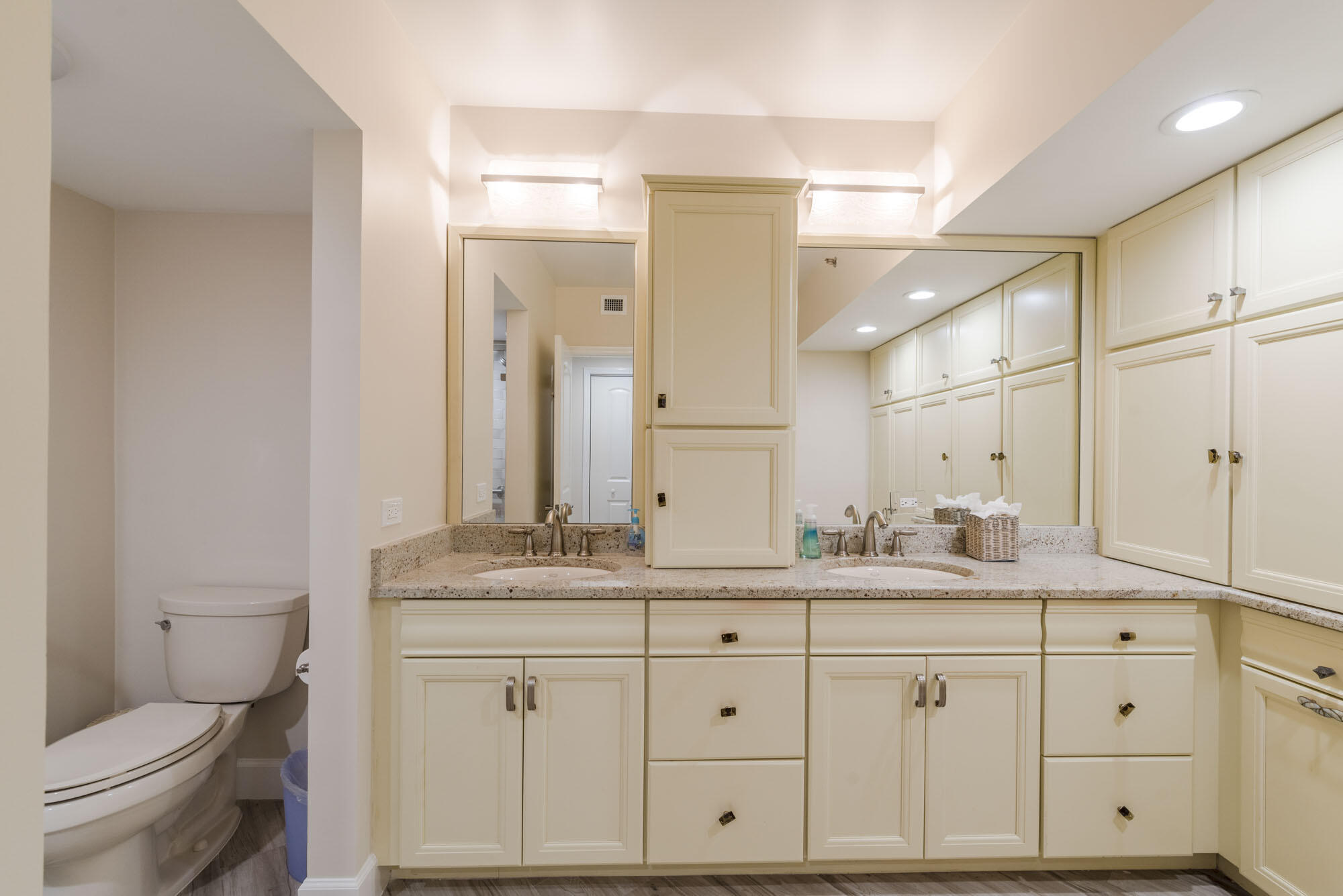 3322 Casseekey Is #104 Jupiter, FL 33477