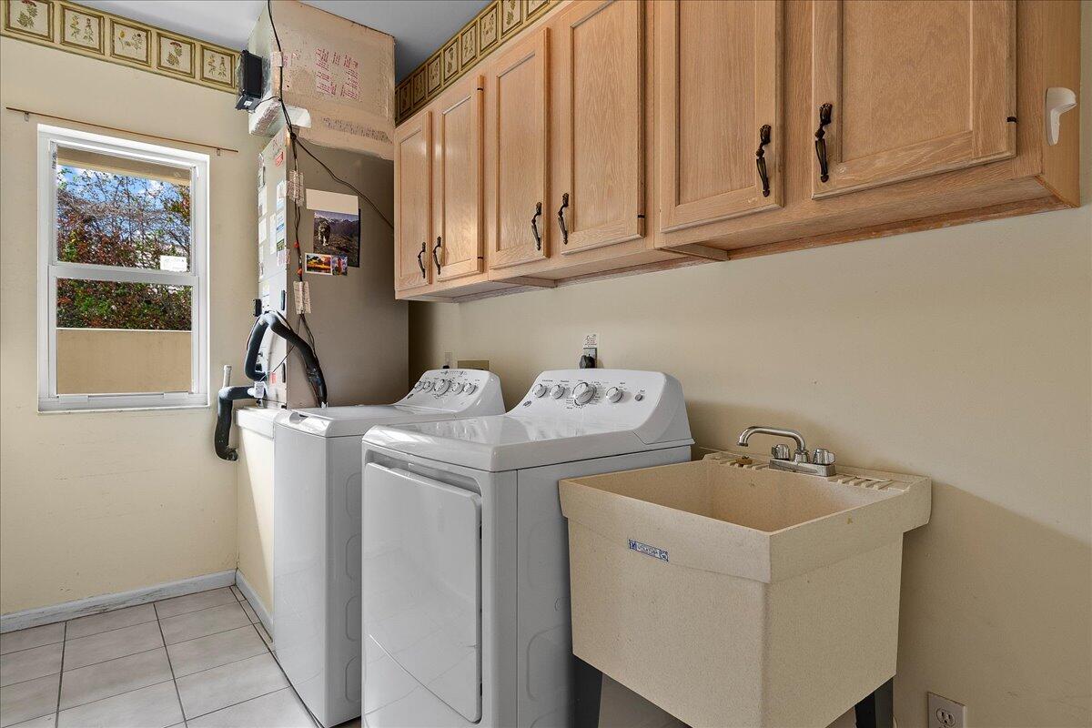 9953 SE Mahogany Jupiter, FL 33469