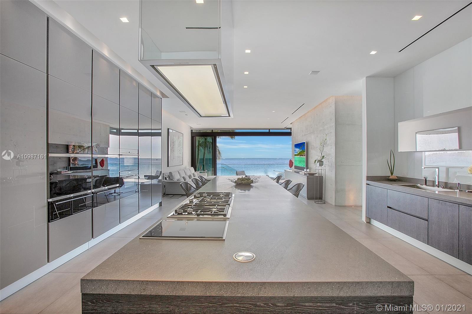 3591 Rockerman Rd Miami, FL 33133