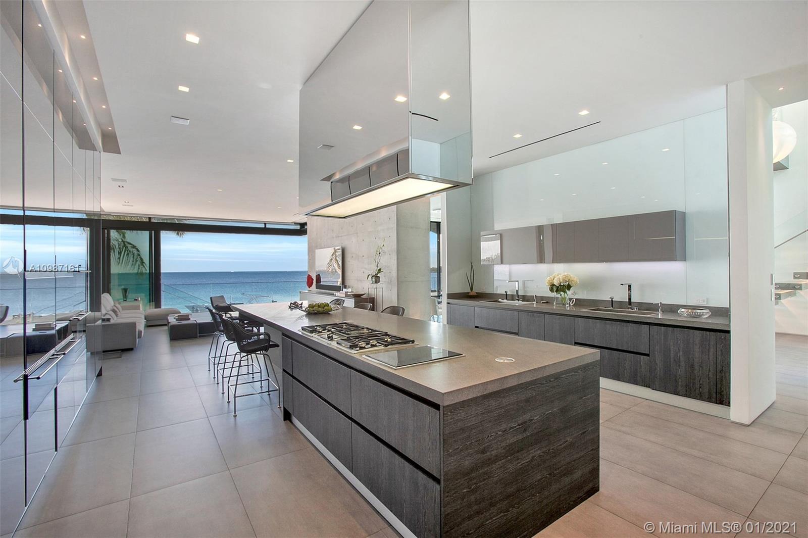 3591 Rockerman Rd Miami, FL 33133