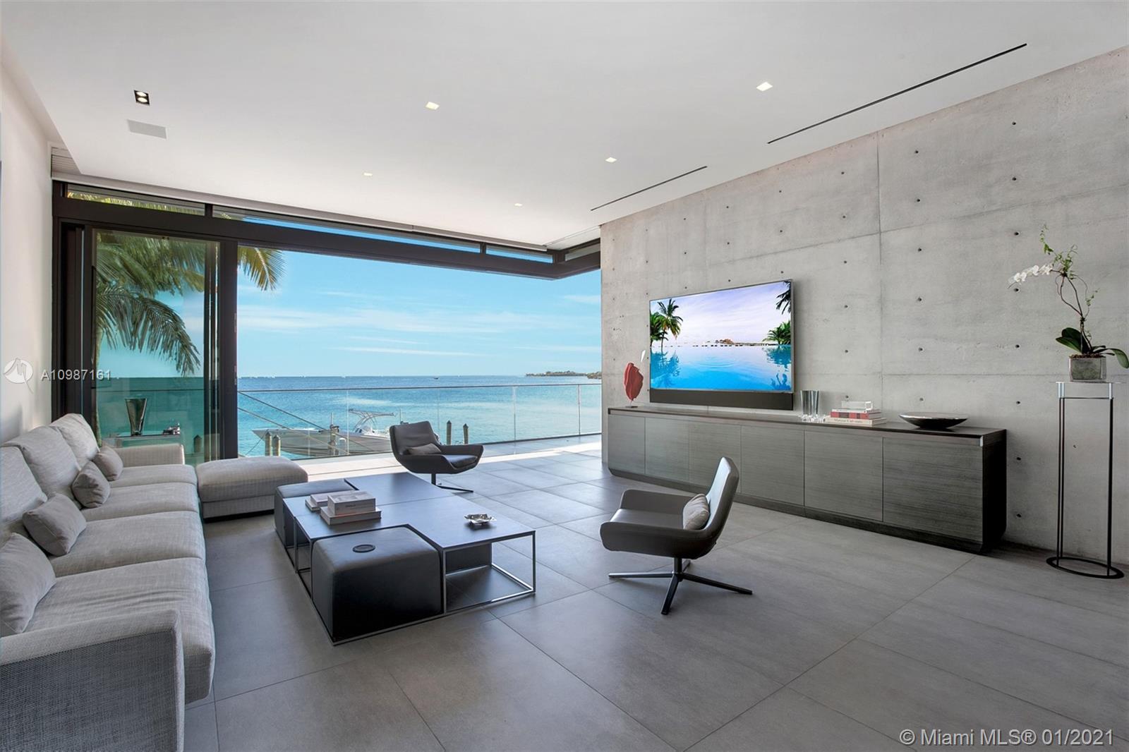 3591 Rockerman Rd Miami, FL 33133