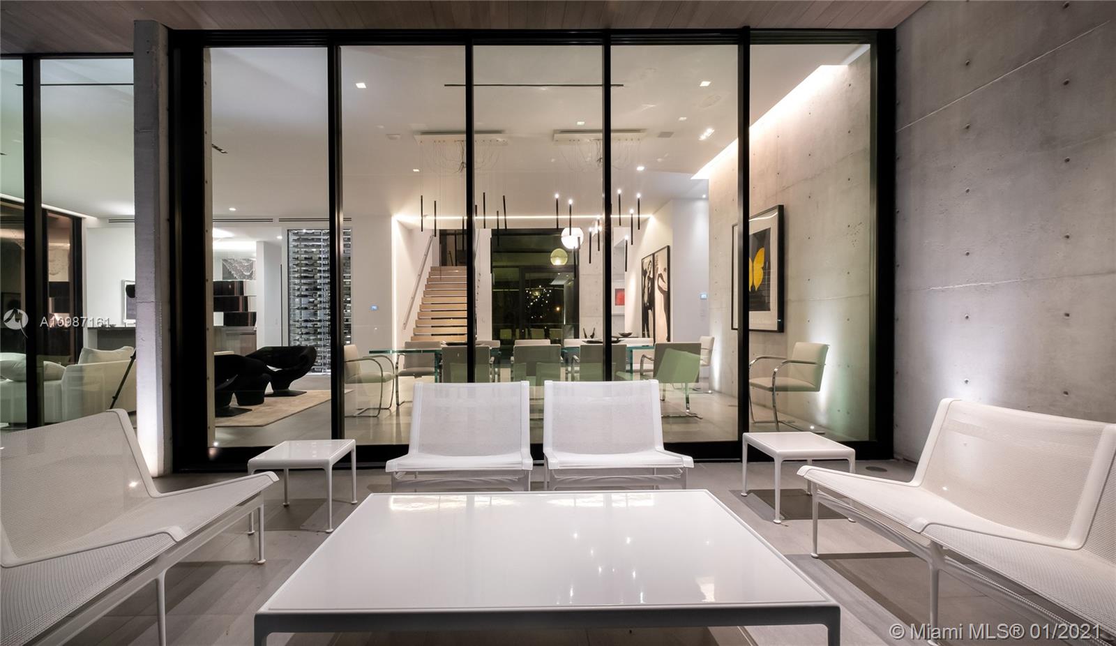 3591 Rockerman Rd Miami, FL 33133