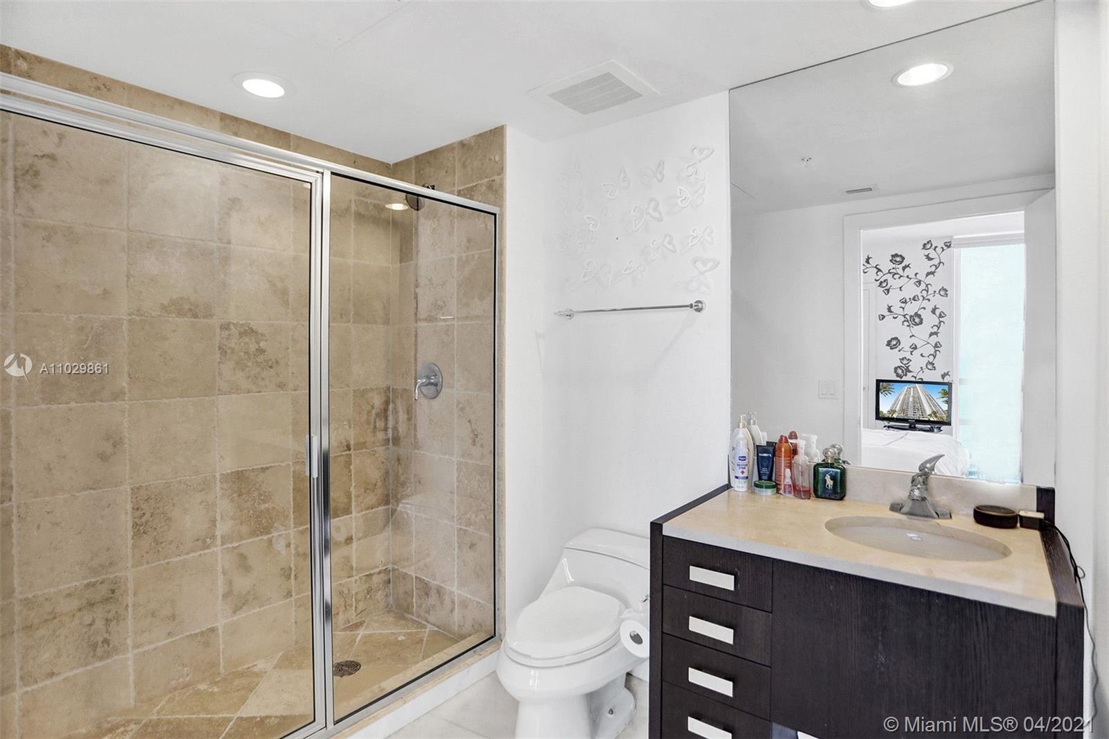 18201 Collins Ave #1504 Sunny Isles Beach, FL 33160