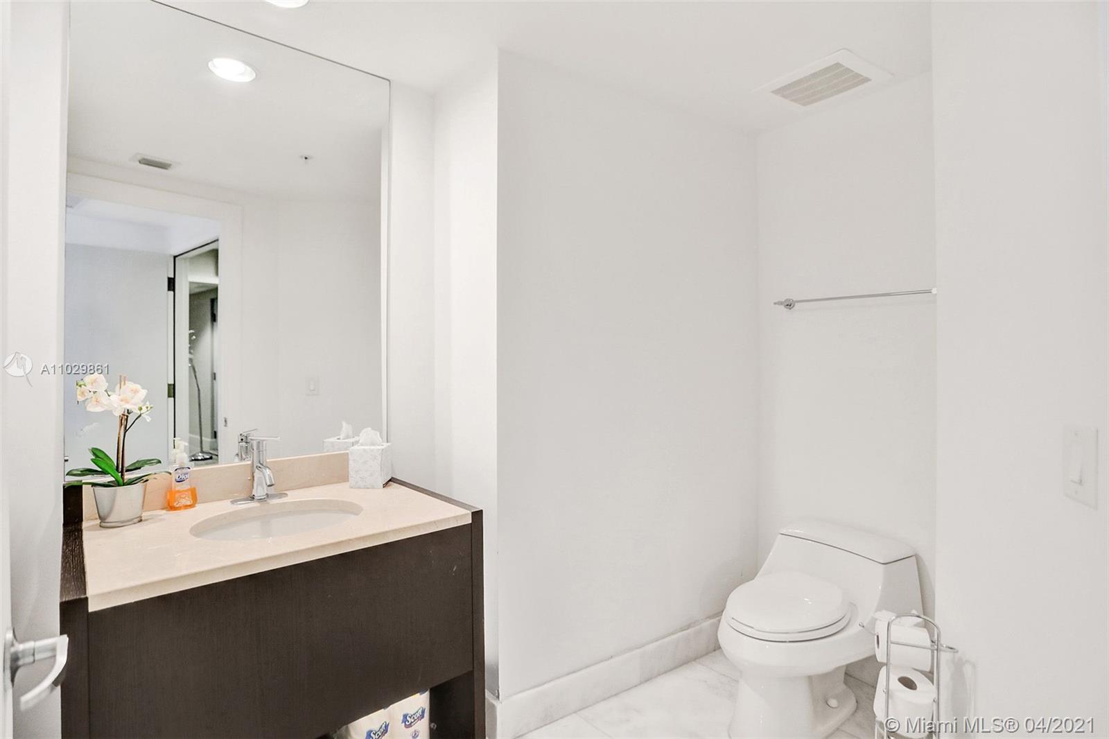 18201 Collins Ave #1504 Sunny Isles Beach, FL 33160