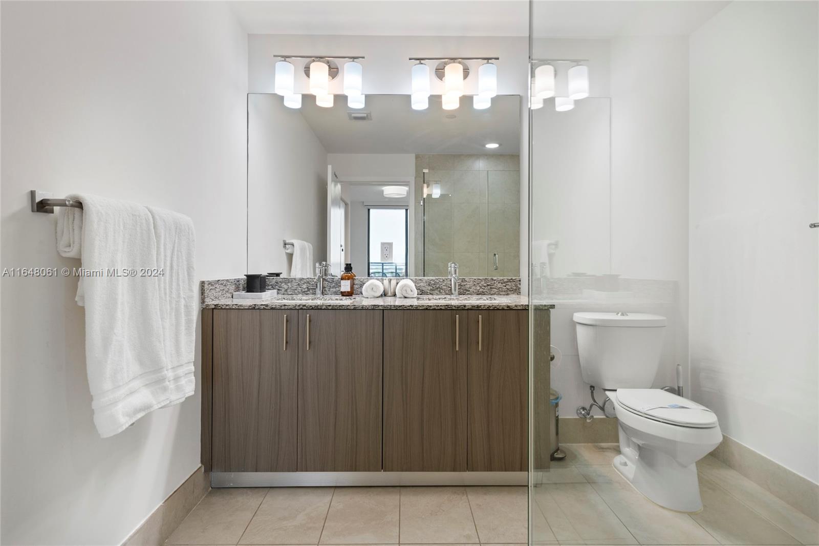 5350 NW 84th Ave #909 Doral, FL 33166