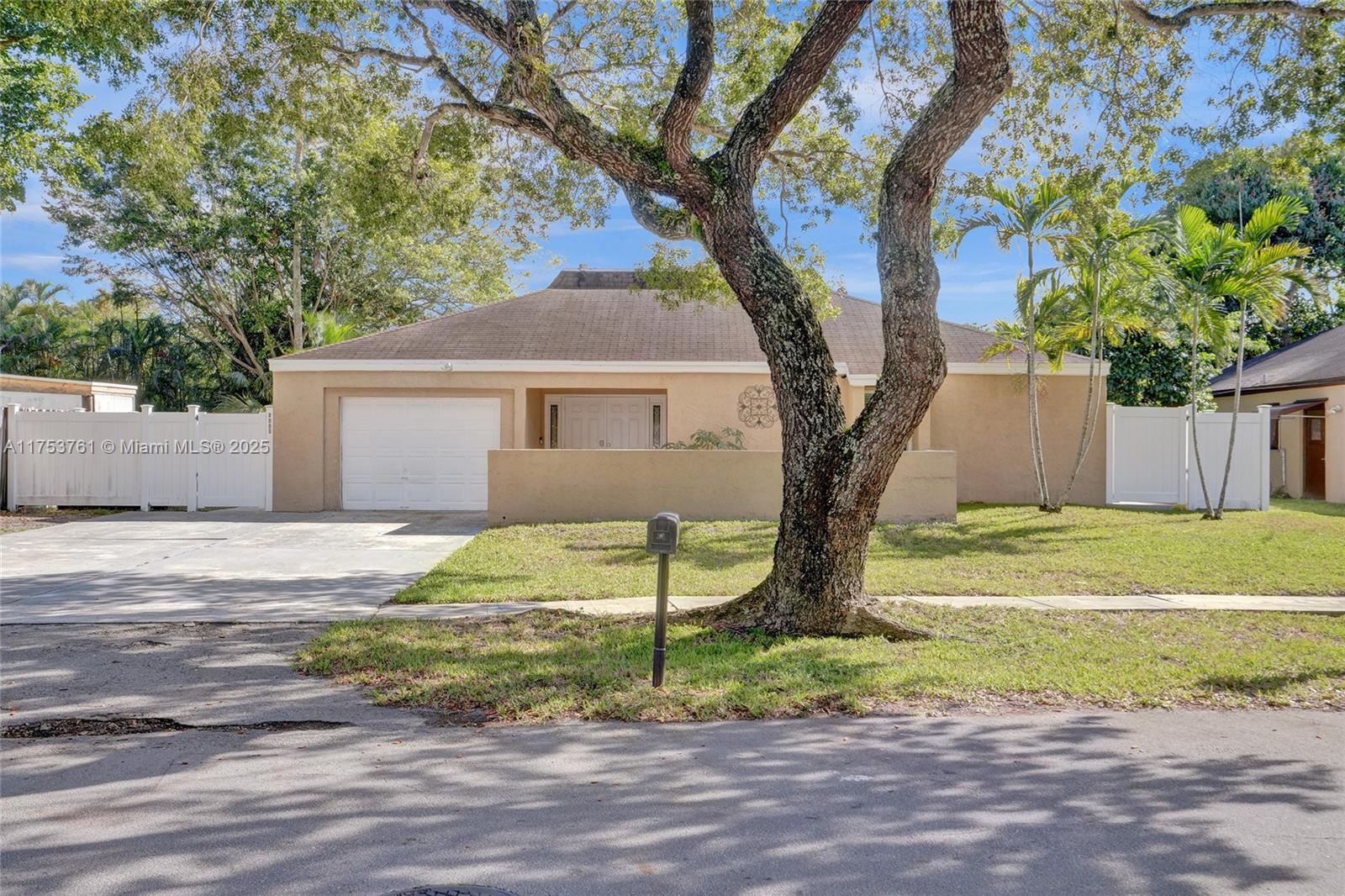 9440 SW 49th Pl
