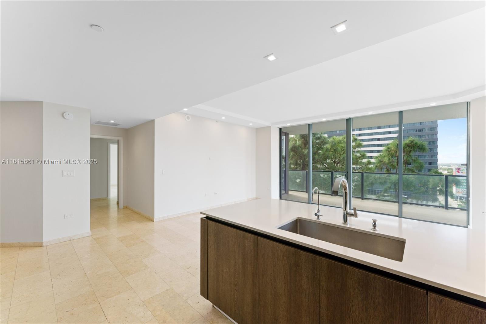 image Rise Condo9