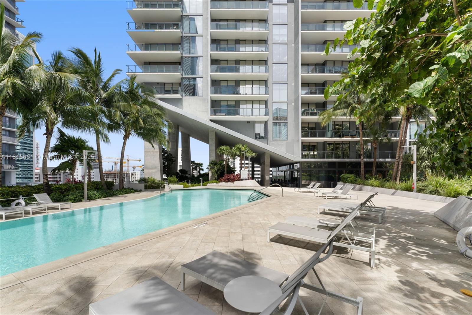 image Rise Condo37