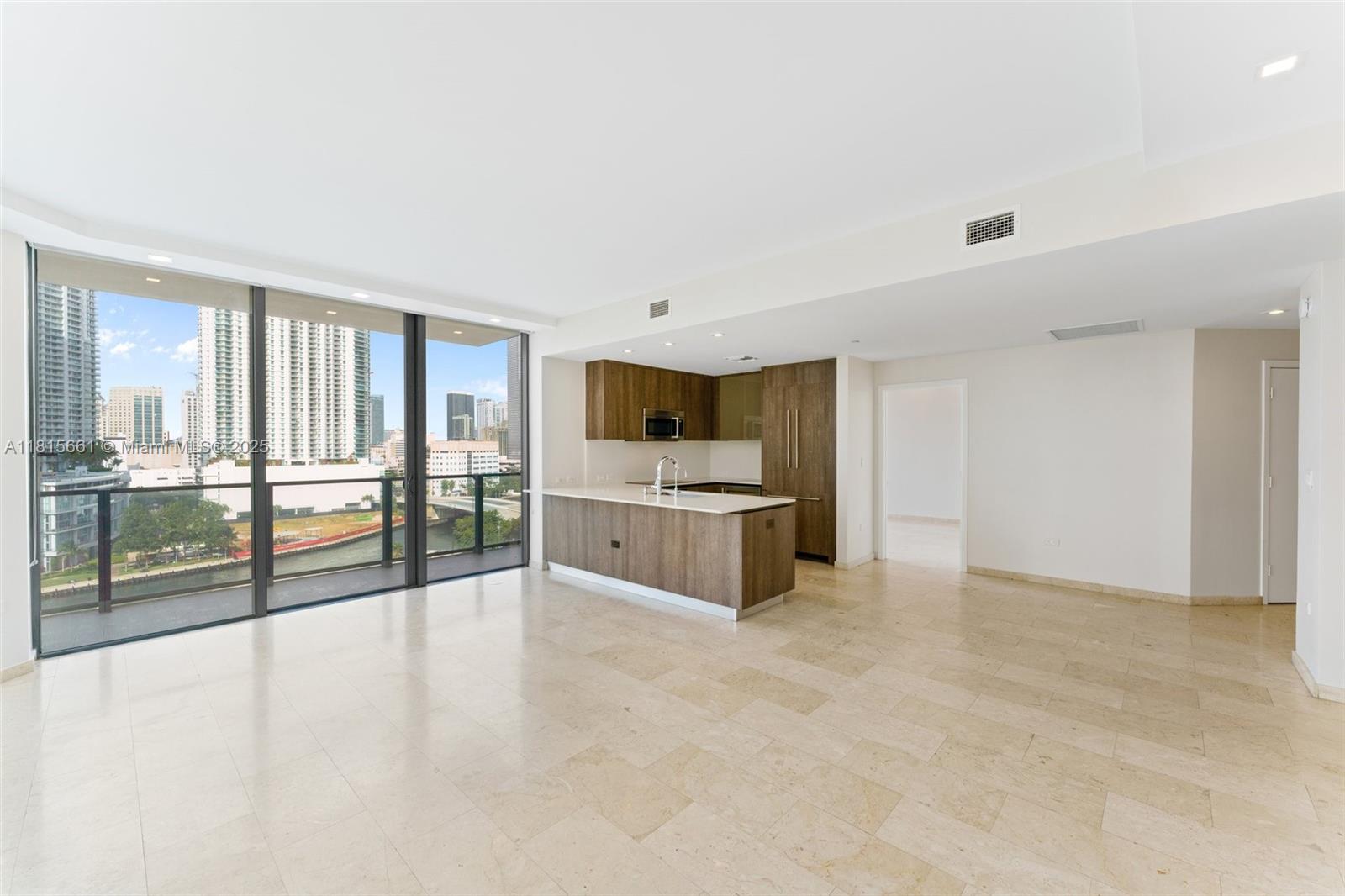 image Rise Condo5