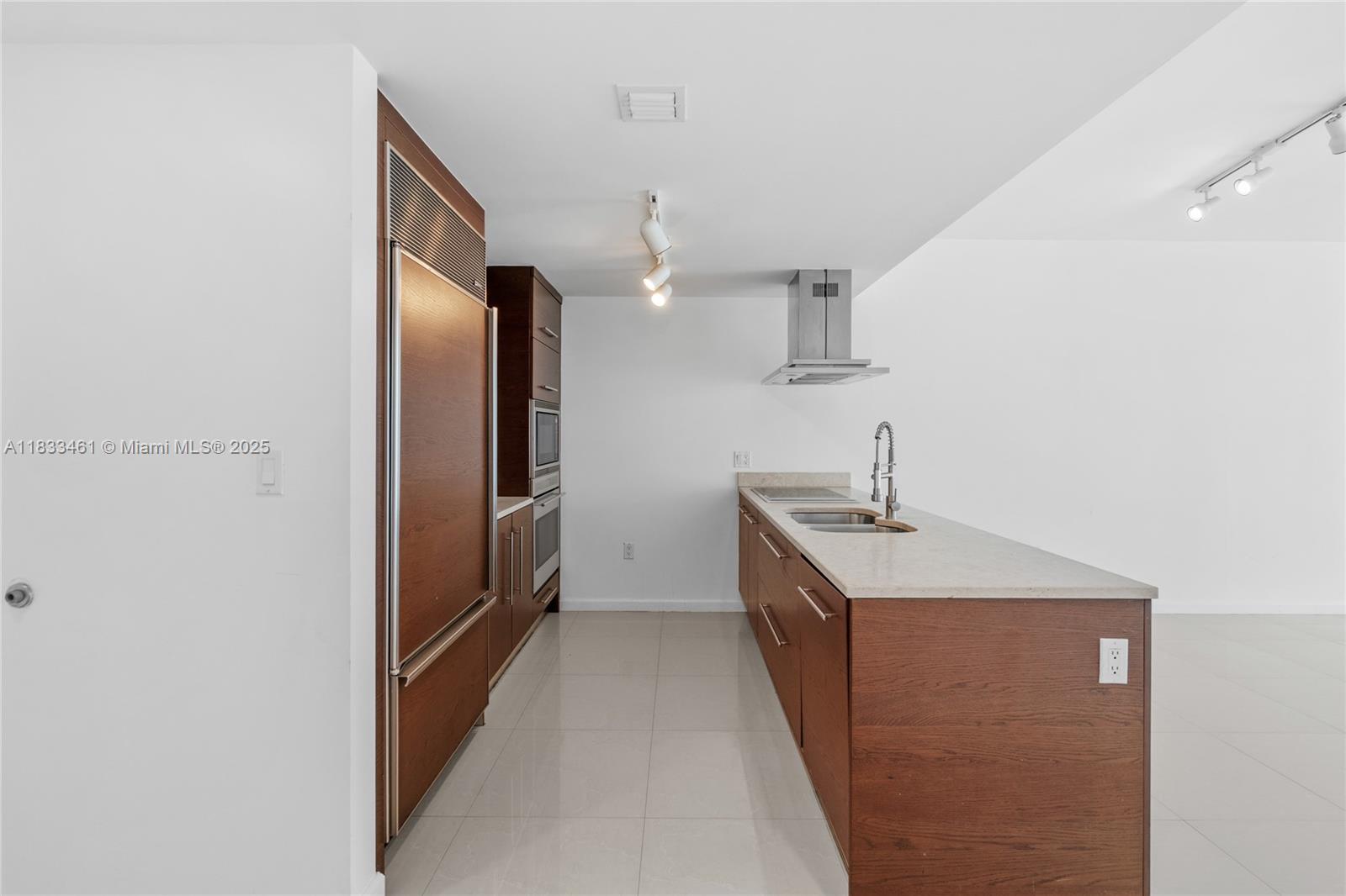 image Icon Brickell No Two11