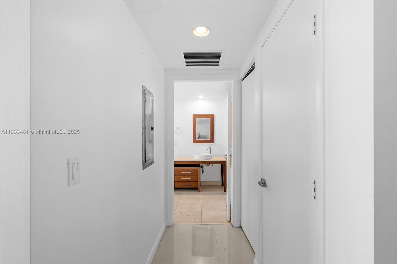 image Icon Brickell No Two19