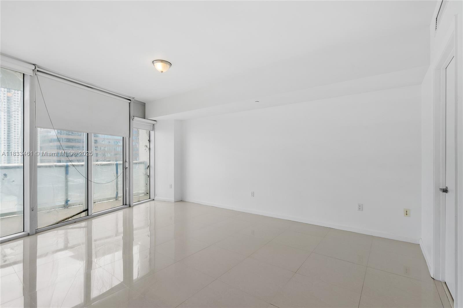 image Icon Brickell No Two23