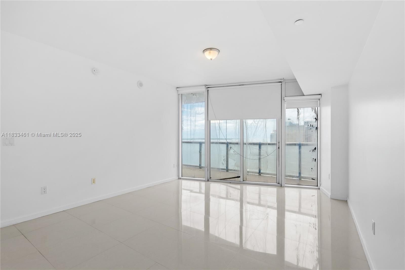 image Icon Brickell No Two3