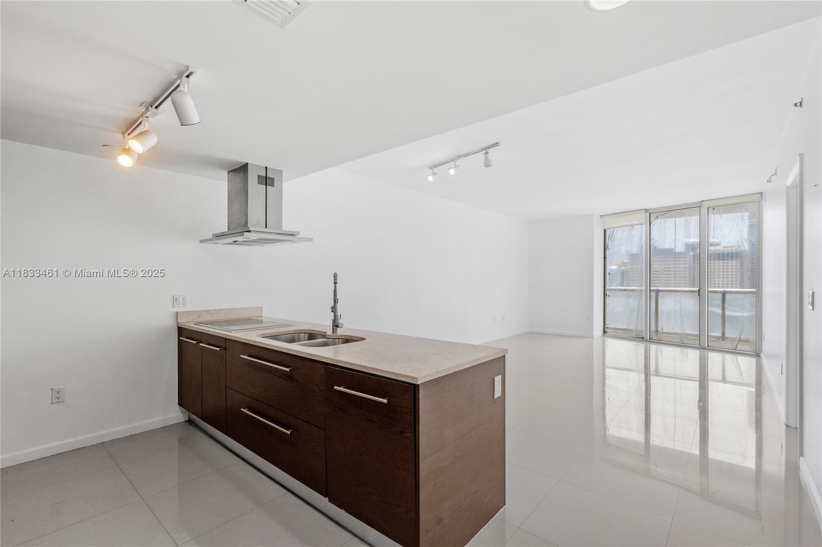 image Icon Brickell No Two4