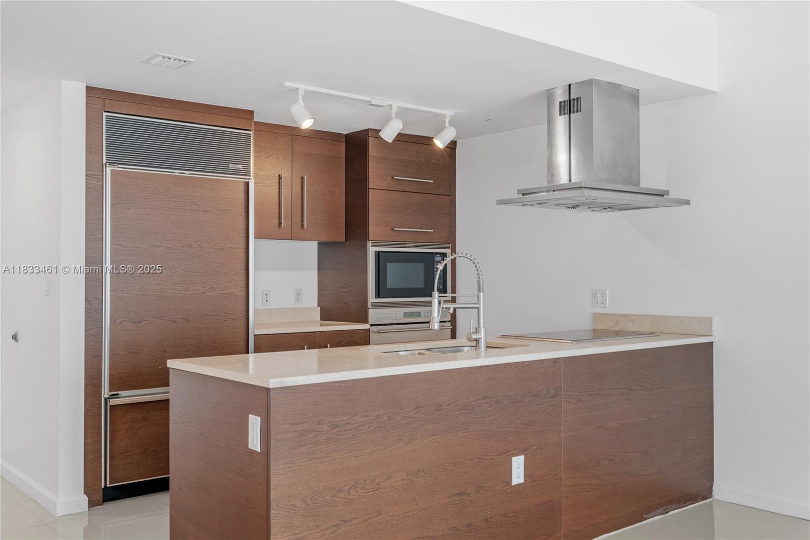 image Icon Brickell No Two8