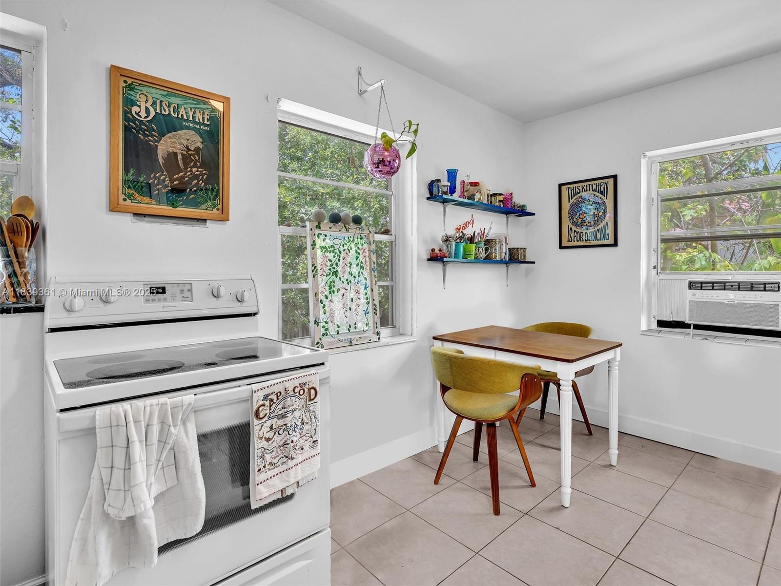 3210 E Elizabeth St Miami, FL 33133 3210 E Elizabeth St Miami, FL 33133