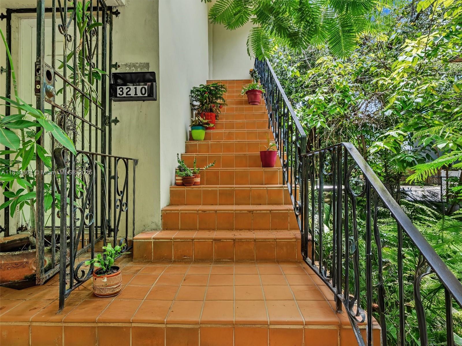 3210 E Elizabeth St Miami, FL 33133 3210 E Elizabeth St Miami, FL 33133