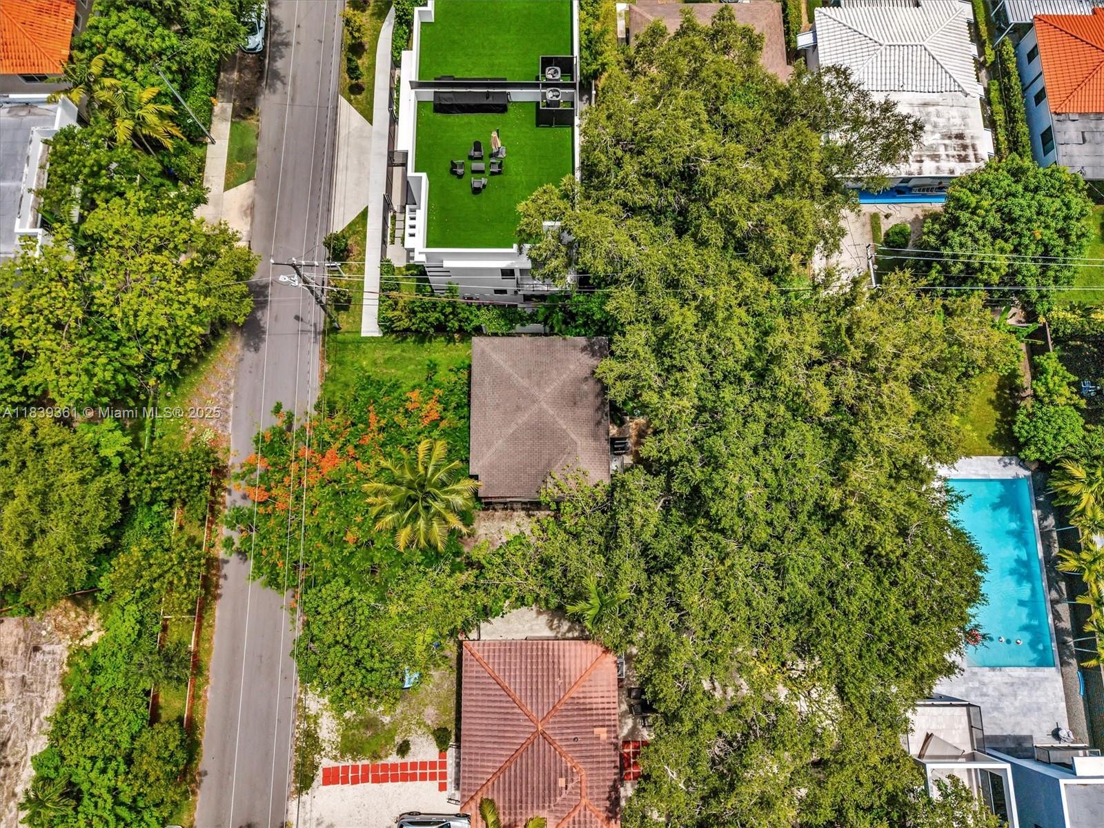 3210 E Elizabeth St Miami, FL 33133 3210 E Elizabeth St Miami, FL 33133