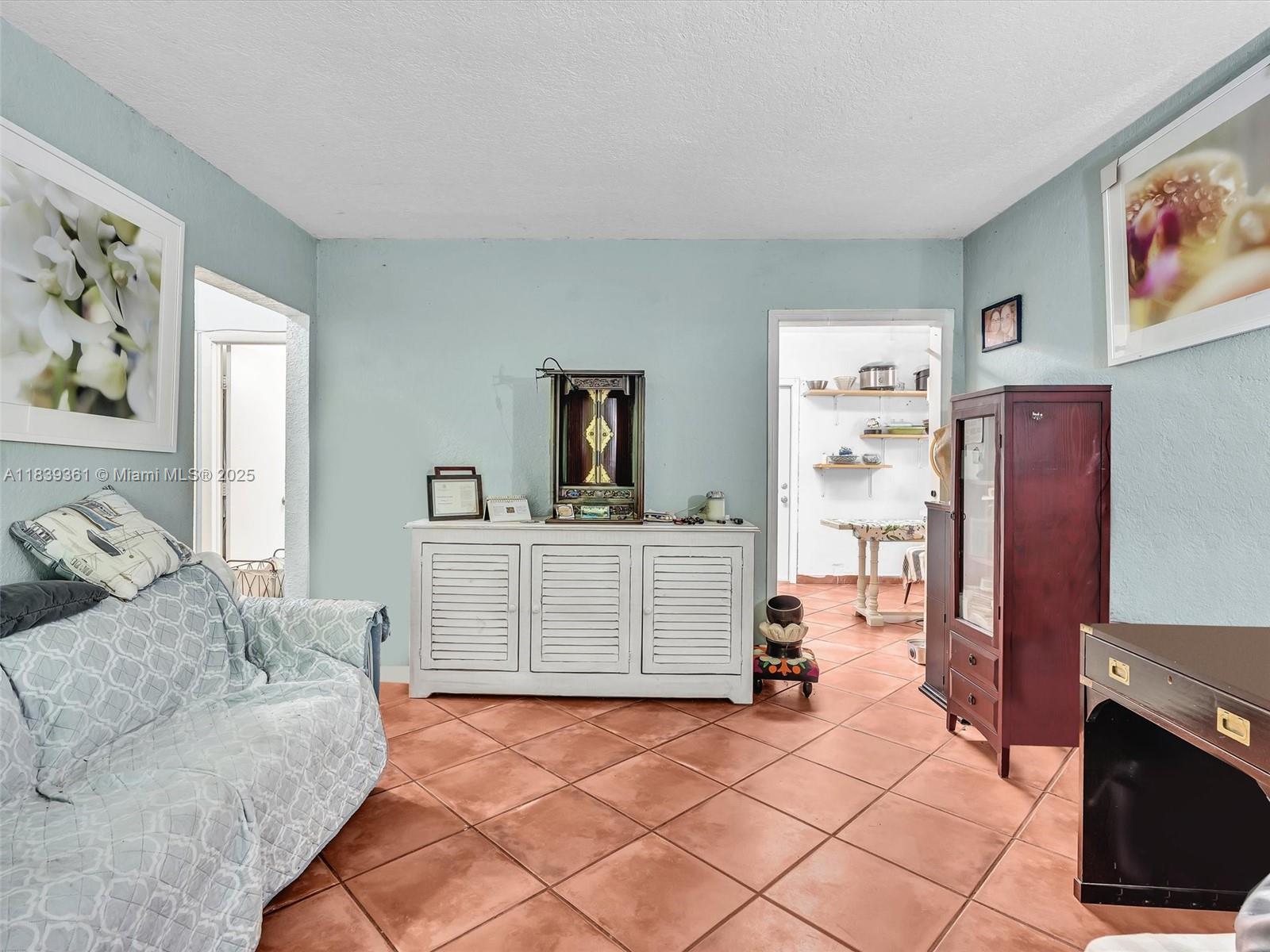 3210 E Elizabeth St Miami, FL 33133 3210 E Elizabeth St Miami, FL 33133