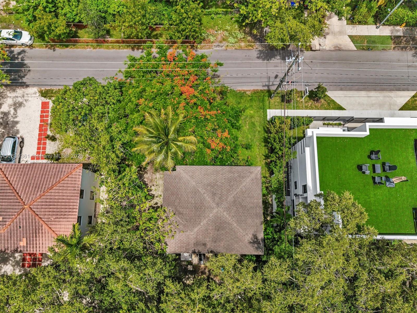 3210 E Elizabeth St Miami, FL 33133 3210 E Elizabeth St Miami, FL 33133