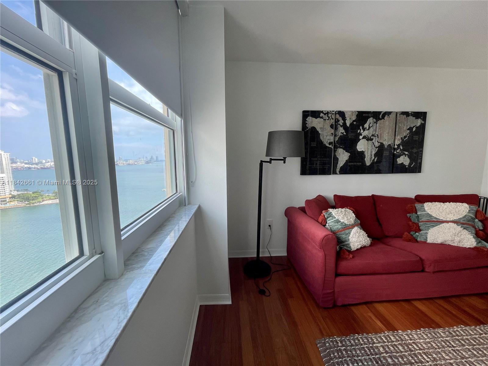 image The Mark On Brickell27