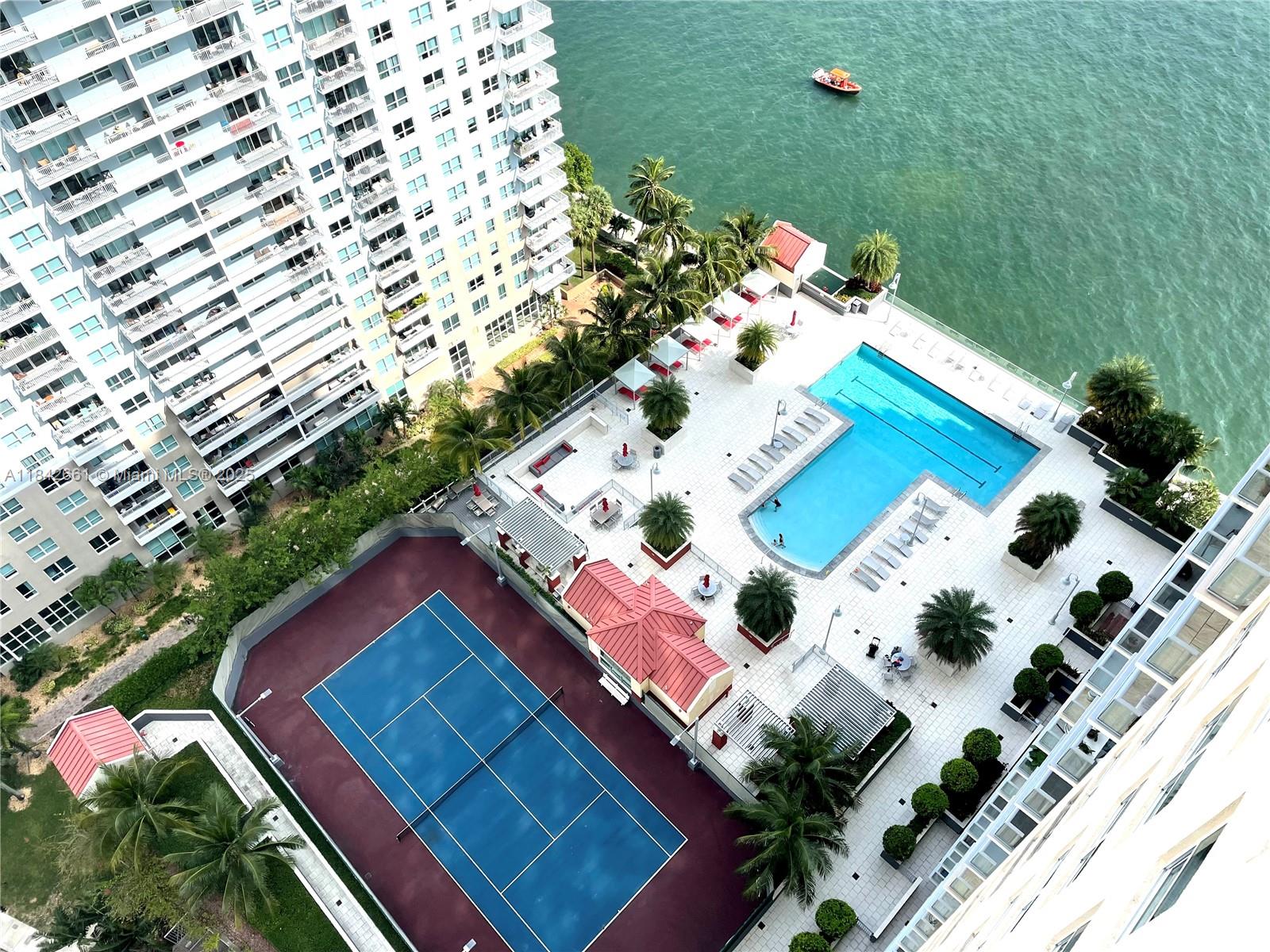 image The Mark On Brickell36