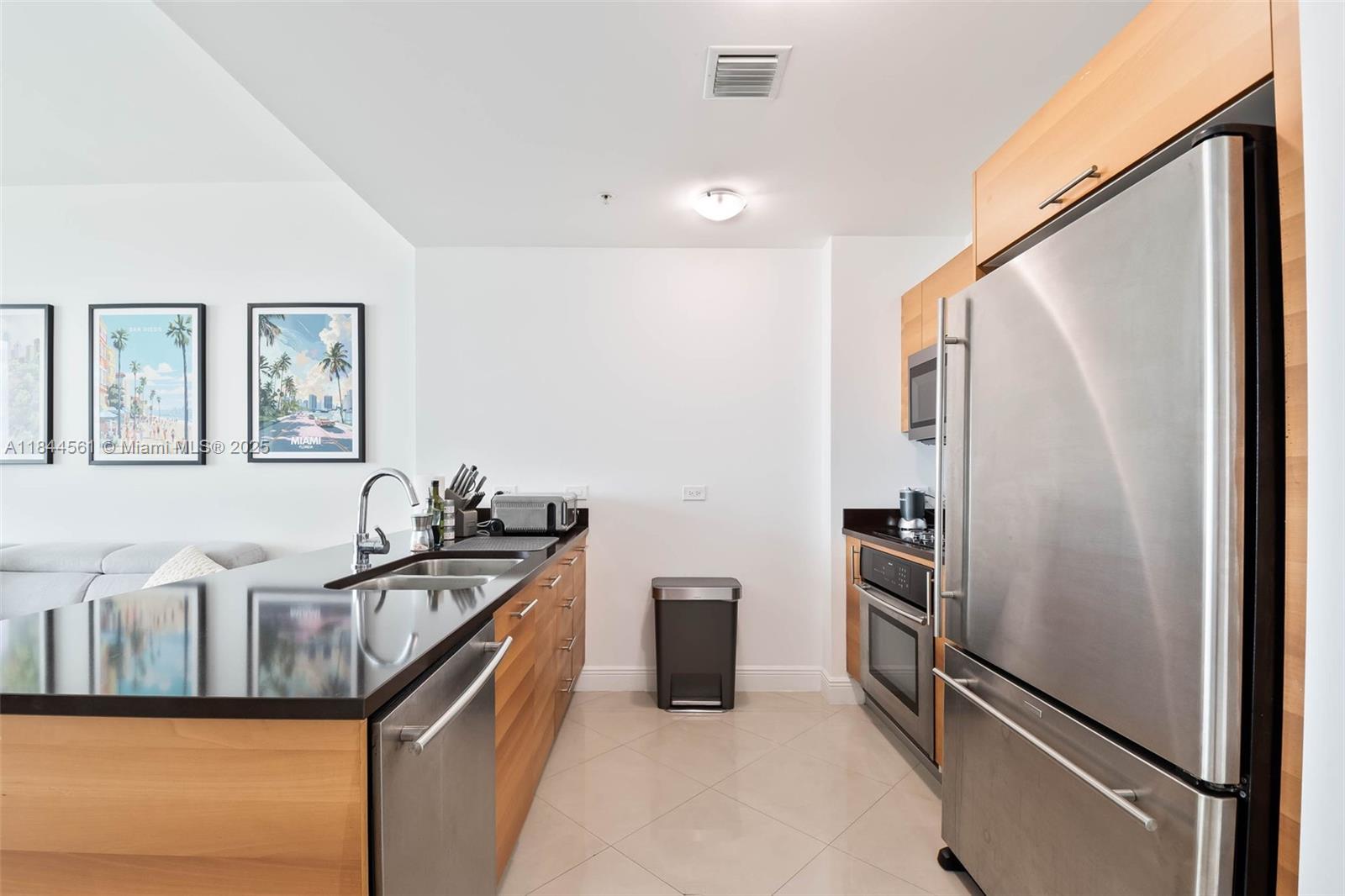 image Four Midtown Miami Condo3