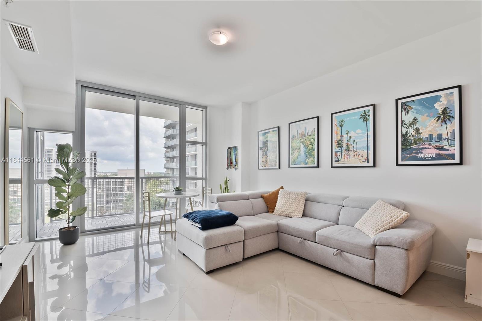 image Four Midtown Miami Condo5