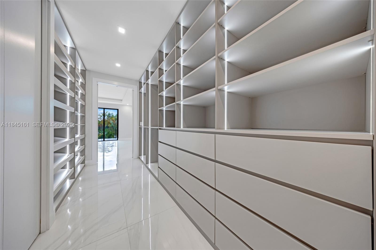 750 NE 16th Ave Fort Lauderdale, FL 33304